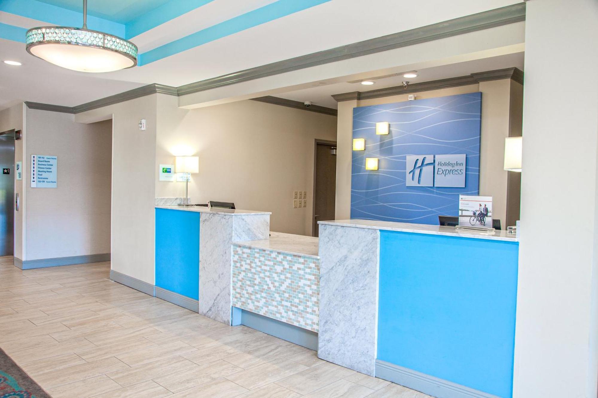 Holiday Inn Express & Suites Brookhaven By Ihg Екстер'єр фото
