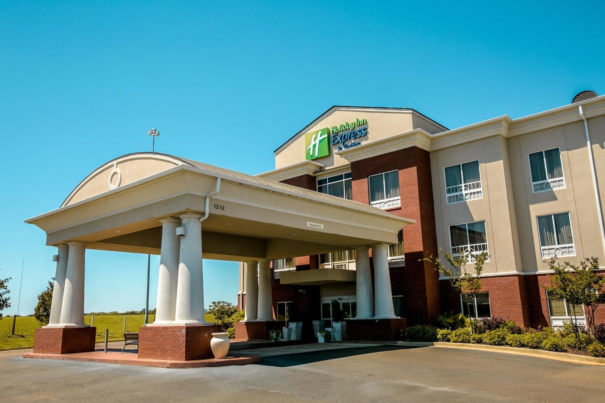 Holiday Inn Express & Suites Brookhaven By Ihg Екстер'єр фото